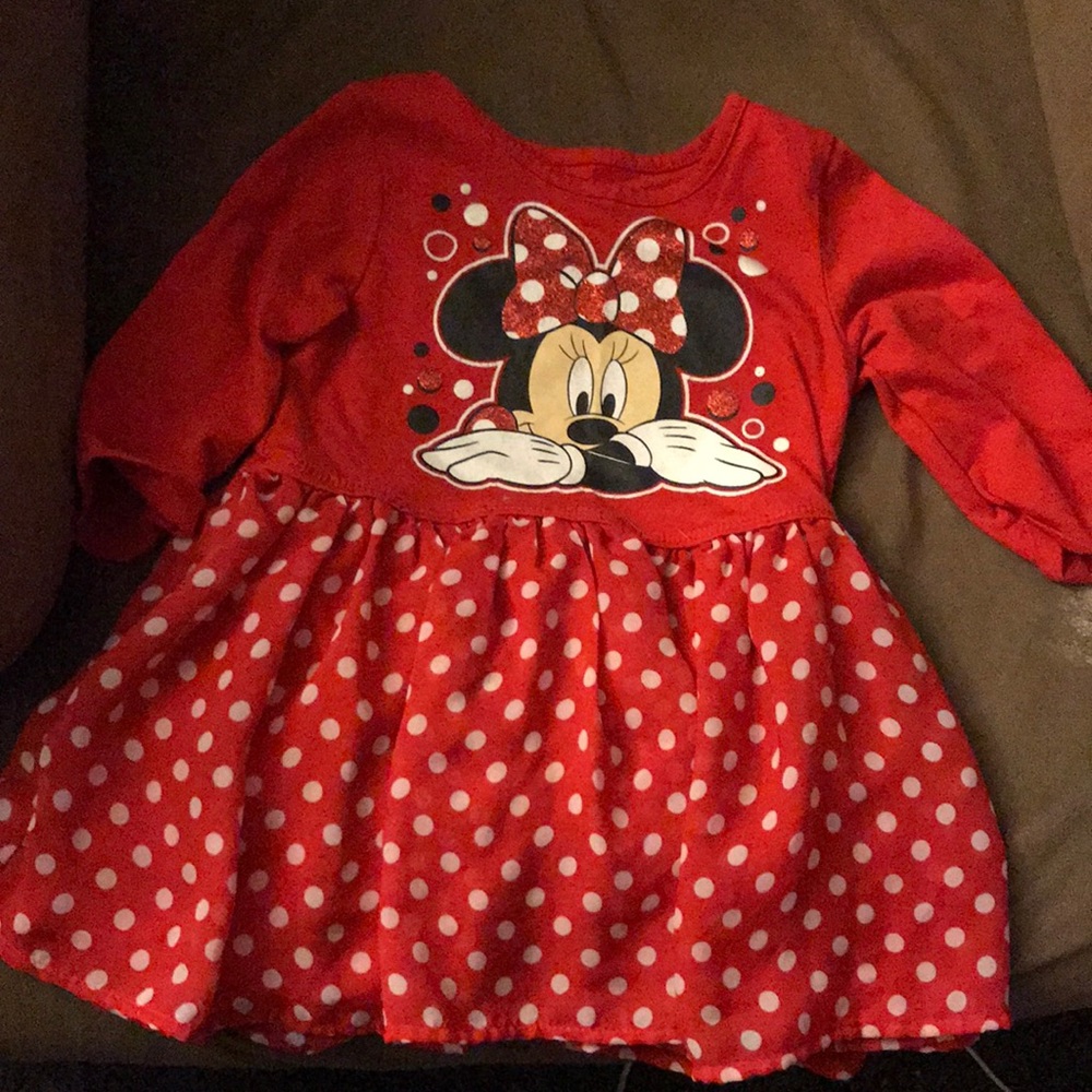 5T Minnie Mouse shirt